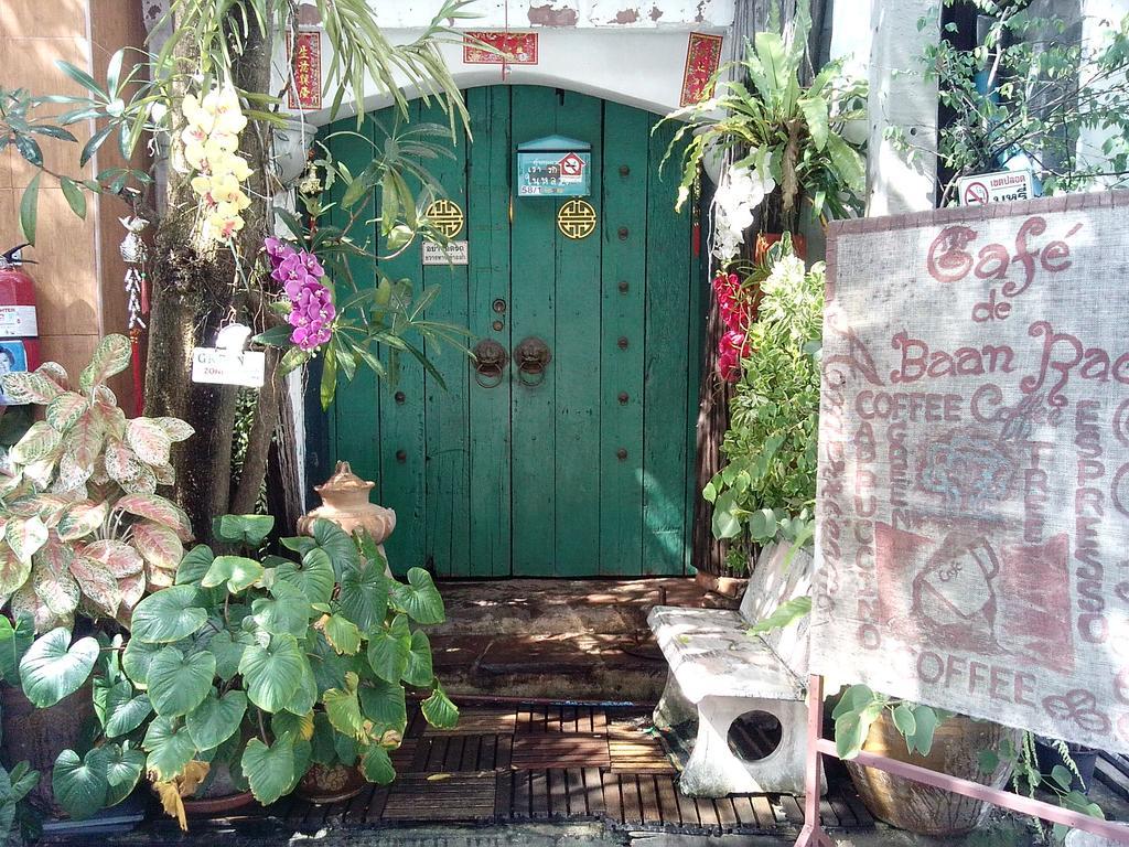 Hotel Café de Baan Raow Bangkok Exterior foto